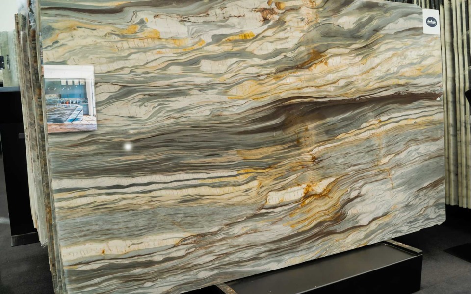 crema-cielo-quartzite